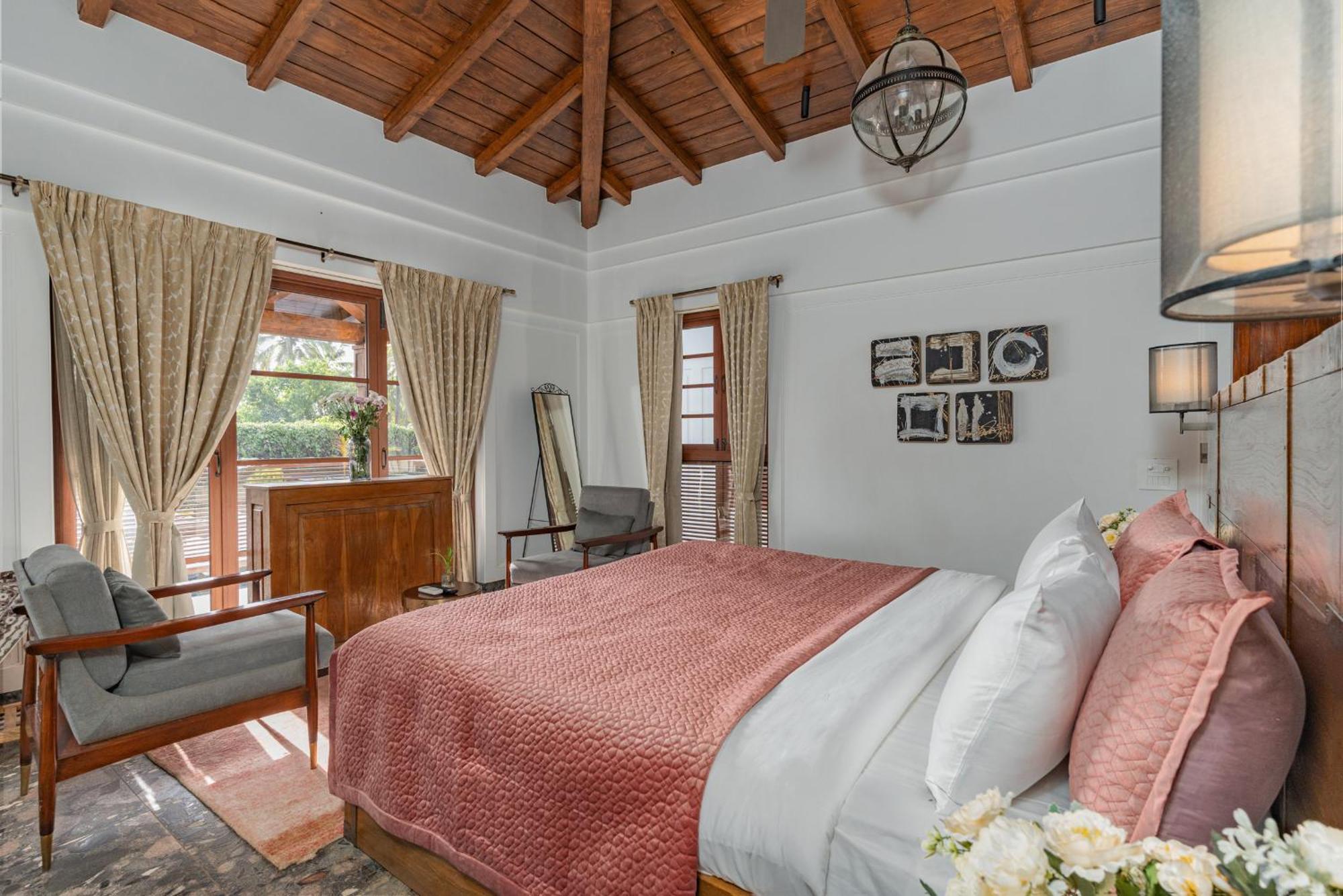 Azara Beach House - 5 Bhk Designer Villa, Candolim Beach Экстерьер фото